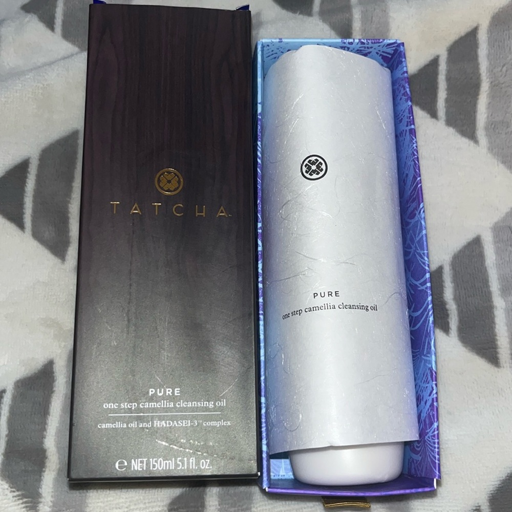 Tatcha pure one step camellia cleansing oil